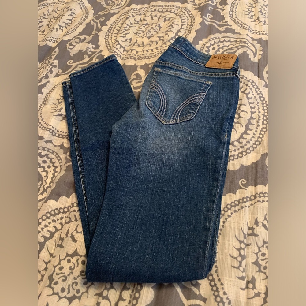 Hollister skinny jeans